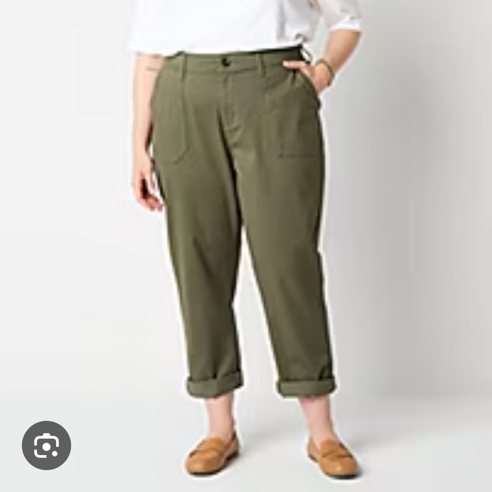 St. John's Bay Sage Green Trousers Sz 12 Elastic Waist, New With Tag